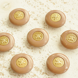 ミルクチョコレート色のヴィンテージボタン（2個セット） 1枚目の画像