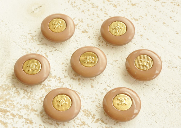 ミルクチョコレート色のヴィンテージボタン（2個セット） 1枚目の画像