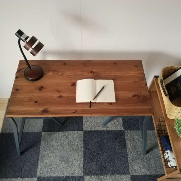 発送1-3日　色変更可　無垢材　テーブル　デスク　机　900×450　カフェ　おしゃれ　リビング　ワークテーブル　 3枚目の画像