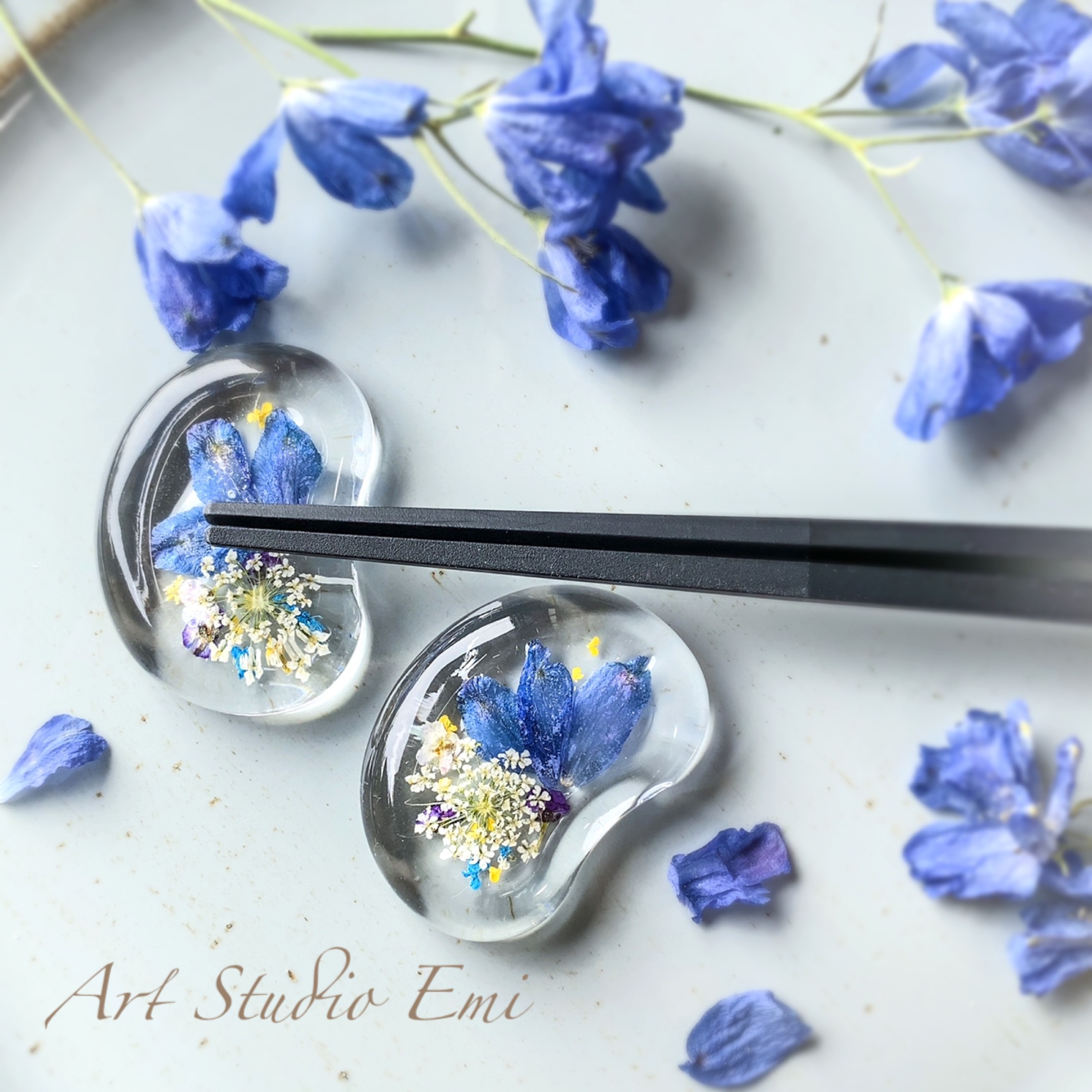 NO.101 デルフィニウム＆ミモザ✨固まるハーバリウム箸置き2個set