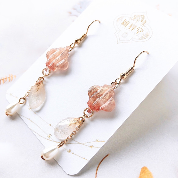 お化粧輝石のモロッカンタイルピアス：モルガナイトカラー