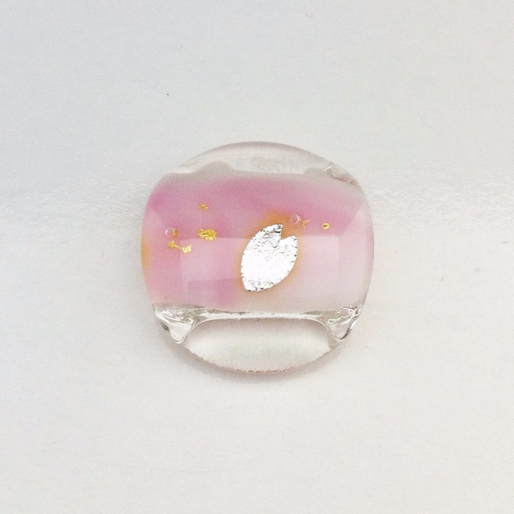 桜ひとひら　ガラス帯留【４分紐対応】