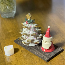 陶器のクリスマスツリーのイヤリング飾り&小さいサンタ&揺らぎのLED