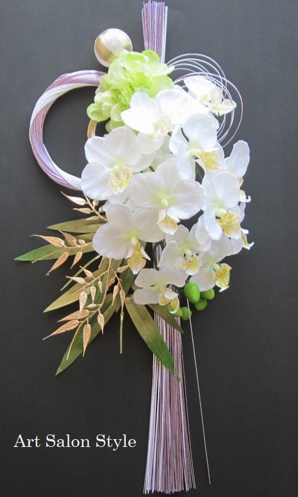 豪華絢爛　胡蝶蘭のしめ飾り 紫白　 1枚目の画像