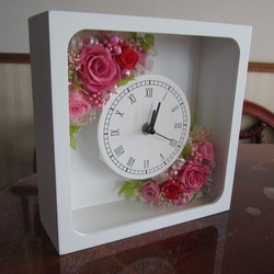 【プリザーブドフラワー】　花時計(正方形)  ピンク色　ウエディングの贈呈花 2枚目の画像