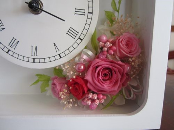 【プリザーブドフラワー】　花時計(正方形)  ピンク色　ウエディングの贈呈花 4枚目の画像