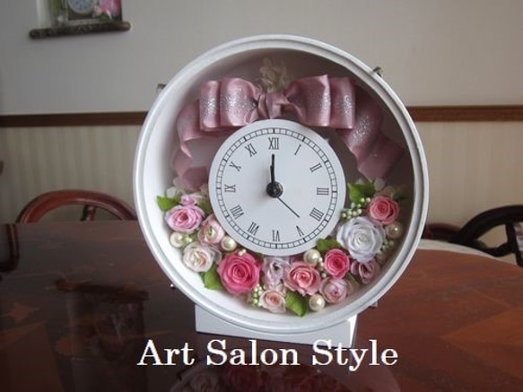 【プリザーブドフラワー】花時計(丸型)　リボンピンク　ウエディングの贈呈花 2枚目の画像