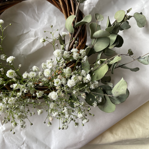 かすみ草とユーカリリース リース うさはな 通販 12364063｜Creema