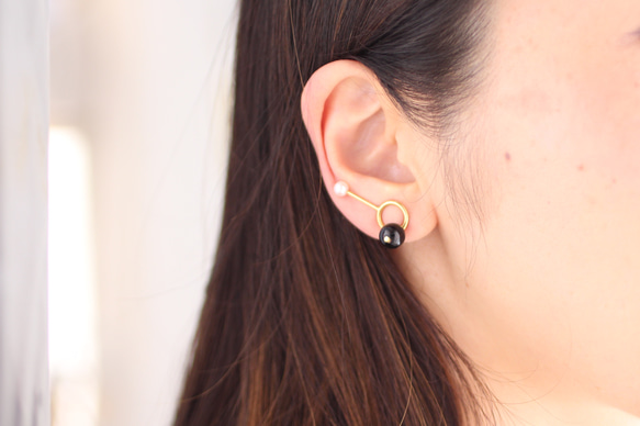 photon 4 earring gold/black 1枚目の画像