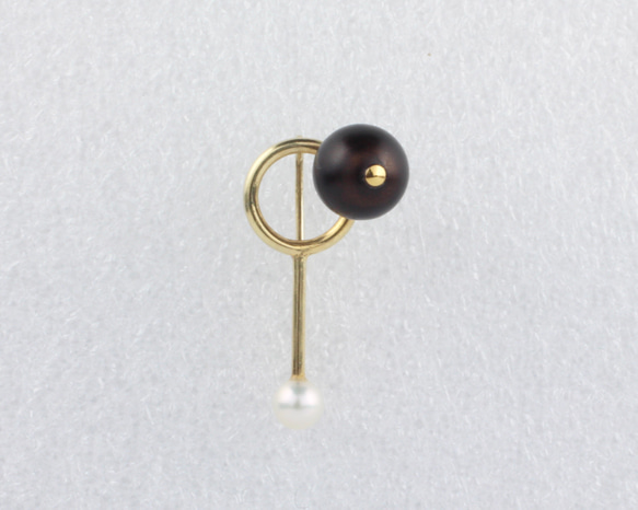 photon 4 earring gold/black 2枚目の画像