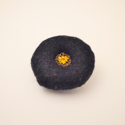 [SOLD OUT] flower brooch 2-8 1枚目の画像