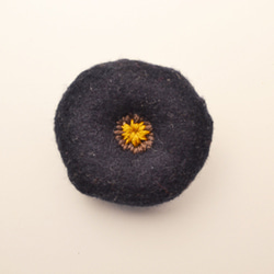 [SOLD OUT] flower brooch 2-8 2枚目の画像