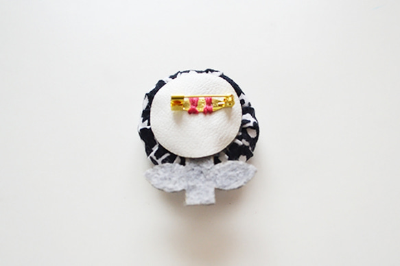 [SOLD OUT] flower brooch 5-6 2枚目の画像