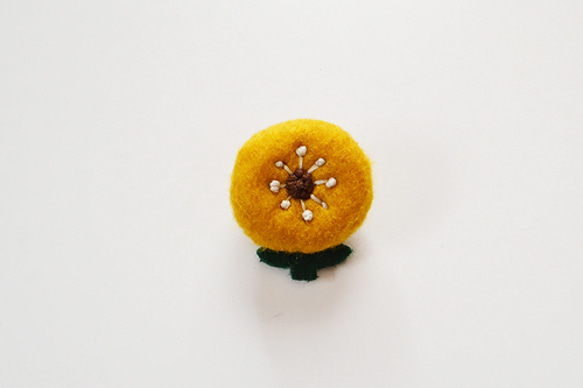 [SOLD OUT] flower brooch 7-11 1枚目の画像