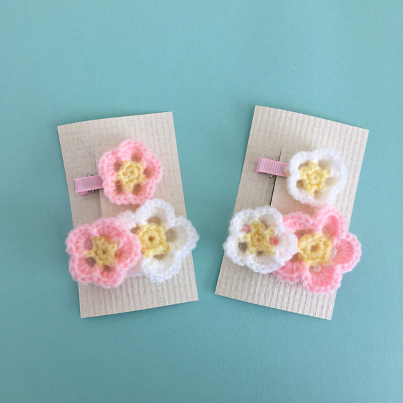 春待つお花のベビーヘアクリップ　二個セット　手編み　梅・桃の花　和風 3枚目の画像