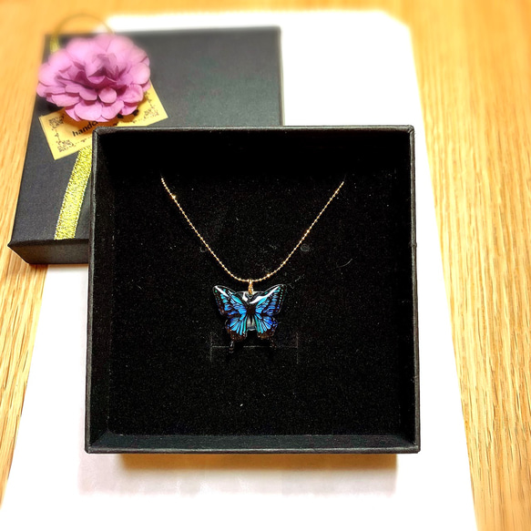 幸せ運ぶ「青い蝶」ネックレス（50㎝+アジャスター5㎝） 4枚目の画像