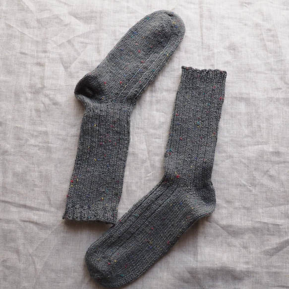 手編みの靴下（ツイード・グレー） 2枚目の画像