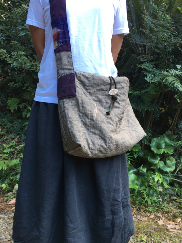 古布の肩掛けバック 襤褸ショルダー 古着物 ショルダーバッグ ankodou