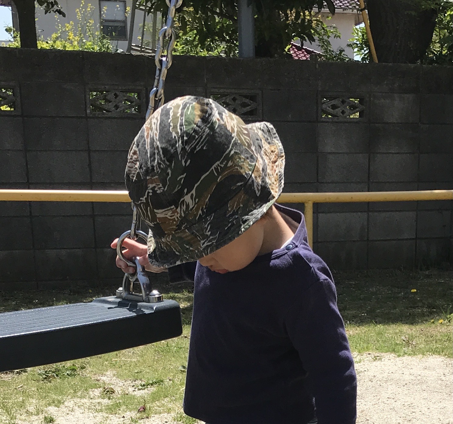 クレイジーカモフラバケットハット