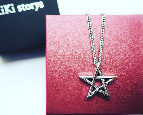ハンドメイド 星形ペンダント ネックレス　希少 1_23ae9347480053cba62f6681b0a2