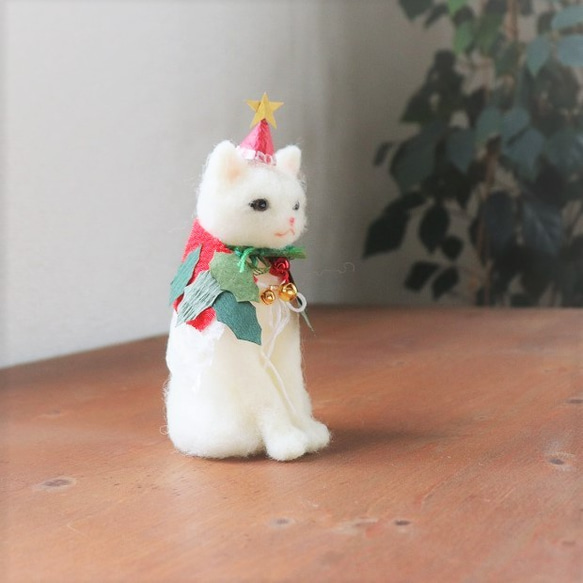 クリスマス猫◆お座り　★全国発送一律４００円 8枚目の画像