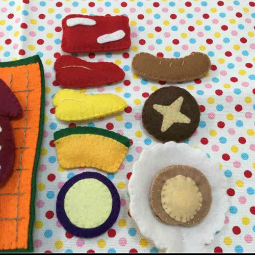 27 フェルトままごと　BBQ オーダーページ フェルトままごと☆バーベキューセット おもちゃ・人形 キキ 通販