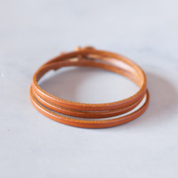 革のブレスレット キャメル 1枚目の画像