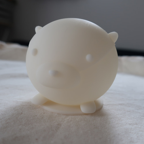 再販】まんまるカワウソさんランプ スタンドライト・テーブルランプ