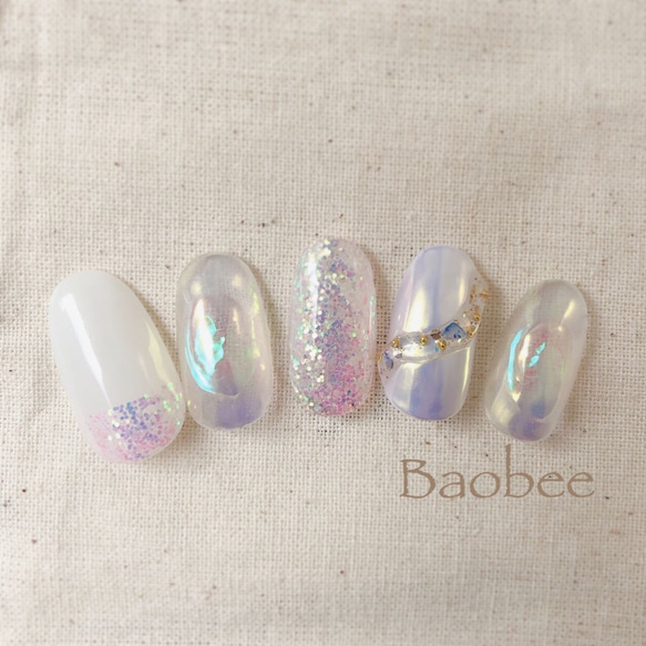 乳白色×オーロララメシェル使用ネイルチップ ブライダルや成人式に  