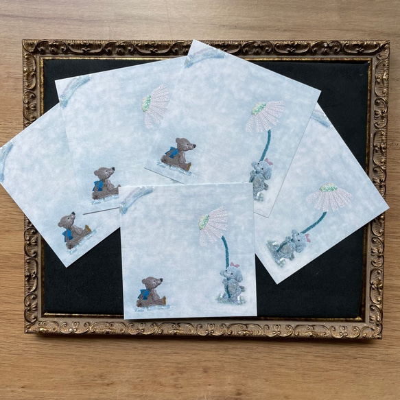 刺繍をプリントした正方形メッセージカード〈5枚セット〉クマとウサギのぬいぐるみ刺繍 2枚目の画像