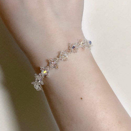 雪の結晶モチーフブレスレット SWAROVSKI スワロフスキー Swarovski 雪の結晶 REMIX COLLECTION
