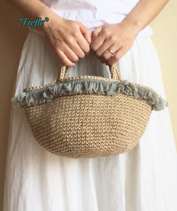 グレーフリルチュール付き かごバッグ♡ 3枚目の画像