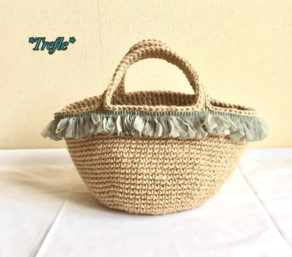 グレーフリルチュール付き かごバッグ♡ 4枚目の画像