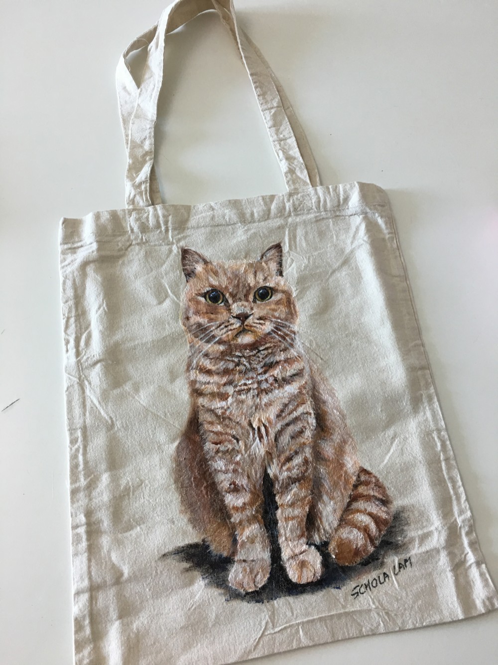 キャンバス油絵 AP♡ AYUちゃんグッズを身に着けた男の子猫 キャンバス油絵