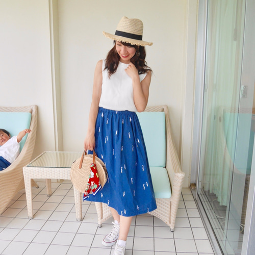 特集掲載】ガチョウの刺繍が入ってる珍しいスカート**ネイビー フレア