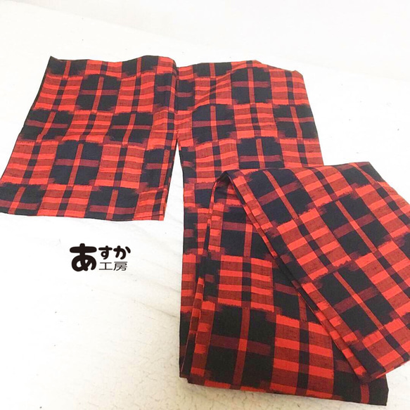 着物スカート**リメイク品**赤×黒 2枚目の画像