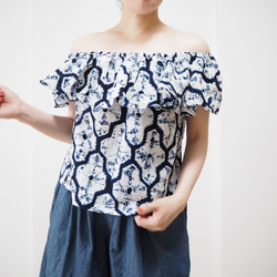 【数量限定】２wayオフショルブラウス**涼しげな柄の着物リメイク品 2枚目の画像