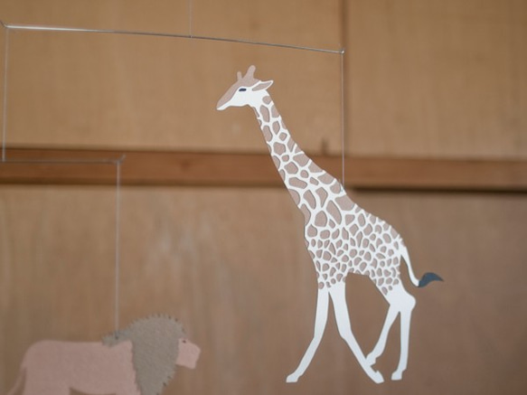 切り絵モビール　『アフリカ』 3枚目の画像