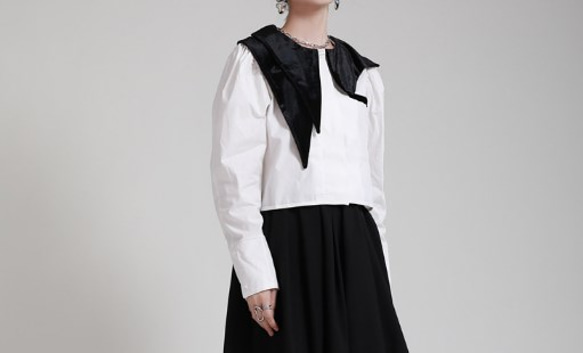 新製品黒と白のベルベット人形の襟レトロシャツ女性の宮殿ヨーロッパスタイルの白いシャツ 6枚目の画像
