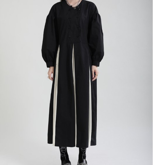 秋の新商品ダークウィンドバブルスリーブ黒と白のステッチラージスカートルーズロングスカート 4枚目の画像