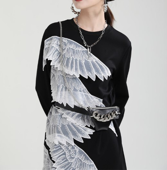 秋の女性の不規則な天使の羽対照的な色のT-スカートデザインセンスブラック長袖ドレス 4枚目の画像