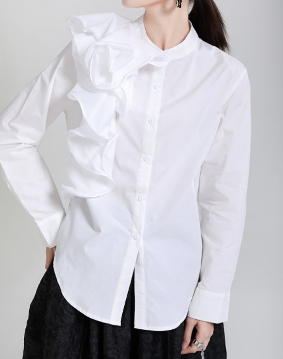 秋の新作フレンチホワイト長袖シャツ女性立体フラワーブラウス、デザイン軽め成熟シャツ 5枚目の画像