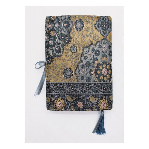 着物リメイク》帯を使った文庫本カバー《憧れのあの本みたいなブック