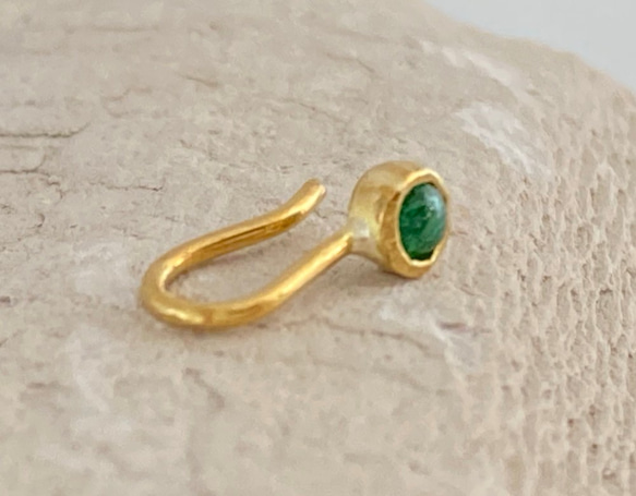 ◇天然エメラルド 純金クリップピアス◇K24 Pure Gold+Natural Emerald（片耳分） 4枚目の画像