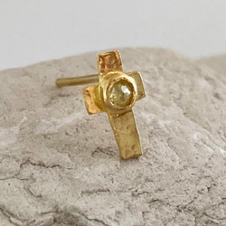 K24◇純金十字架◇玫瑰切割黃色鑽石十字架耳釘（一隻耳朵） 第1張的照片