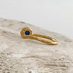 ◇ローズカット天然サファイア 純金クリップピアス◇K24 Pure Gold+Natural Sapphire（片耳分） 4枚目の画像