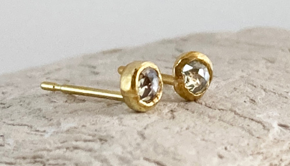 K24 玫瑰切割天然鑽石純金耳釘 ◇ k24 耳釘（一隻耳朵） 第5張的照片