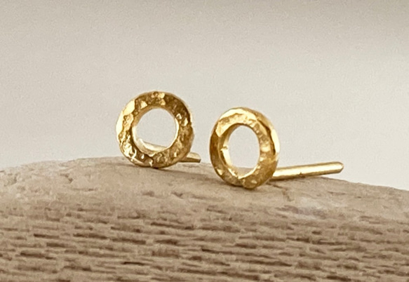 K24 Pure Gold Hammered Loop Stud ◇鎚目のついた純金のループ・スタッドピアス◇片耳分 8枚目の画像