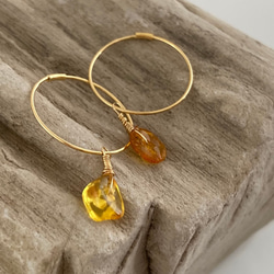 K18◇琥珀原石フープピアス◇k18 raw amber gold Foop Studs 4枚目の画像