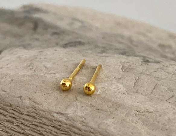 K24純金 丸玉スタッドピアス◇ K24 Round Ball Stud（片耳分～）◇K24 釈迦玉ピアス 6枚目の画像
